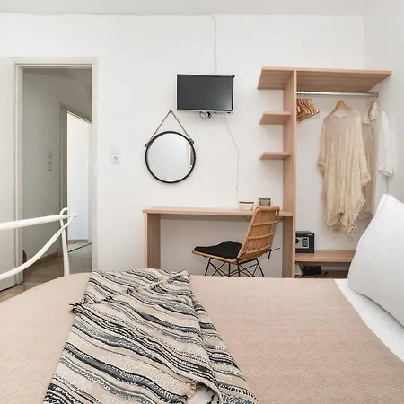 New! Paxoswhite Sea View & Studios! Gaios