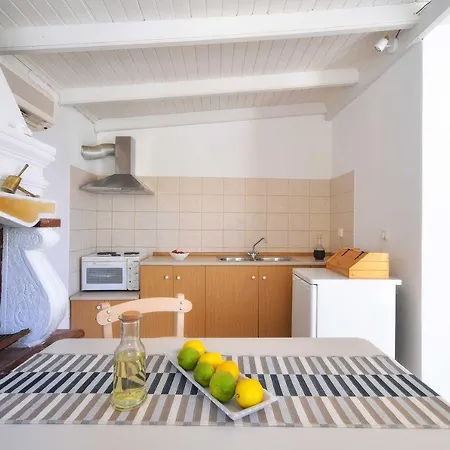 New! Paxoswhite Sea View & Studios! Apartment