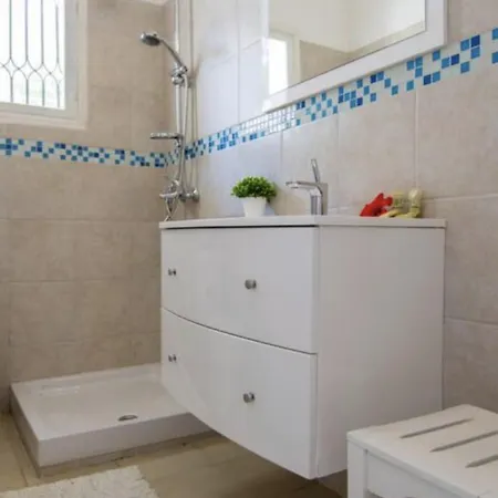 Apartment New! Paxoswhite Sea View & Studios!