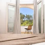 New! Paxoswhite Sea View & Studios! Γάιος