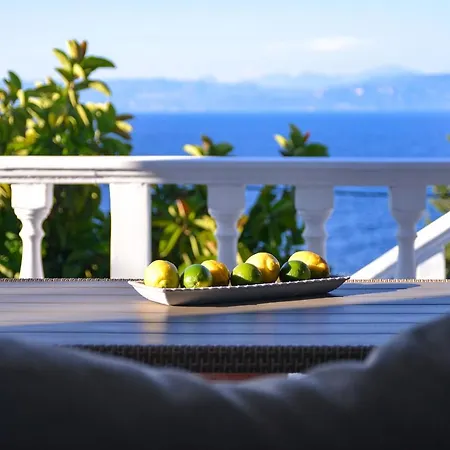 New! Paxoswhite Sea View & Studios! Διαμέρισμα *
