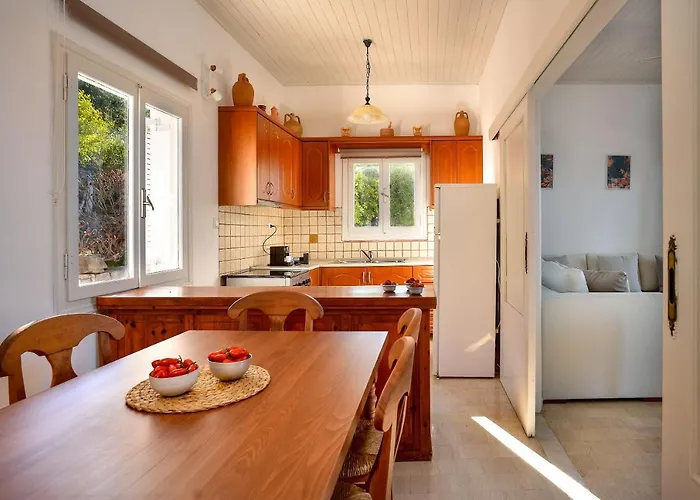 New! Paxoswhite Sea View & Studios!