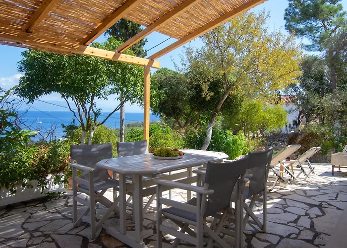 New! Paxoswhite Sea View & Studios! *